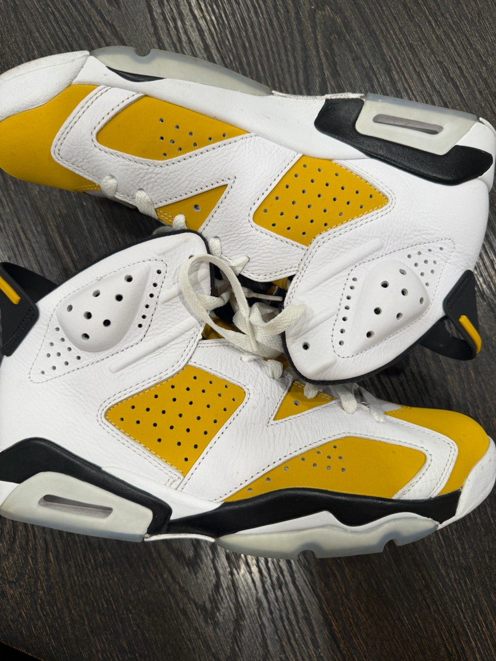 Nike Air Jordan 6 Retro Yellow Ochre Mens size 10